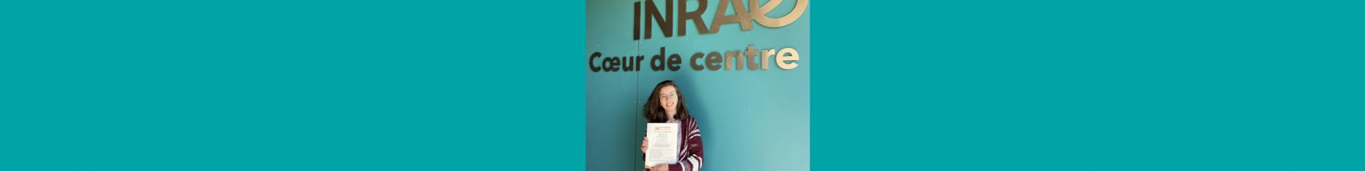 Clarisse Bréard présentant son manuscrit de thèse